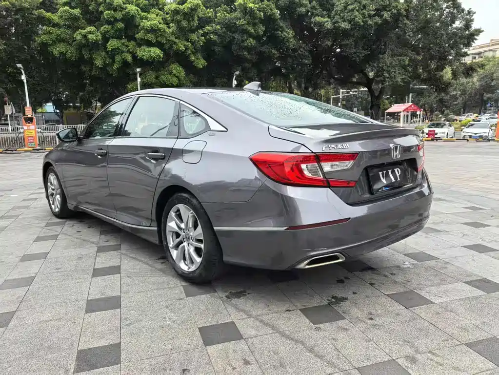 Honda Accord 2019 — фото 12