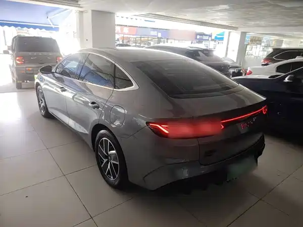 BYD Qin L 2024