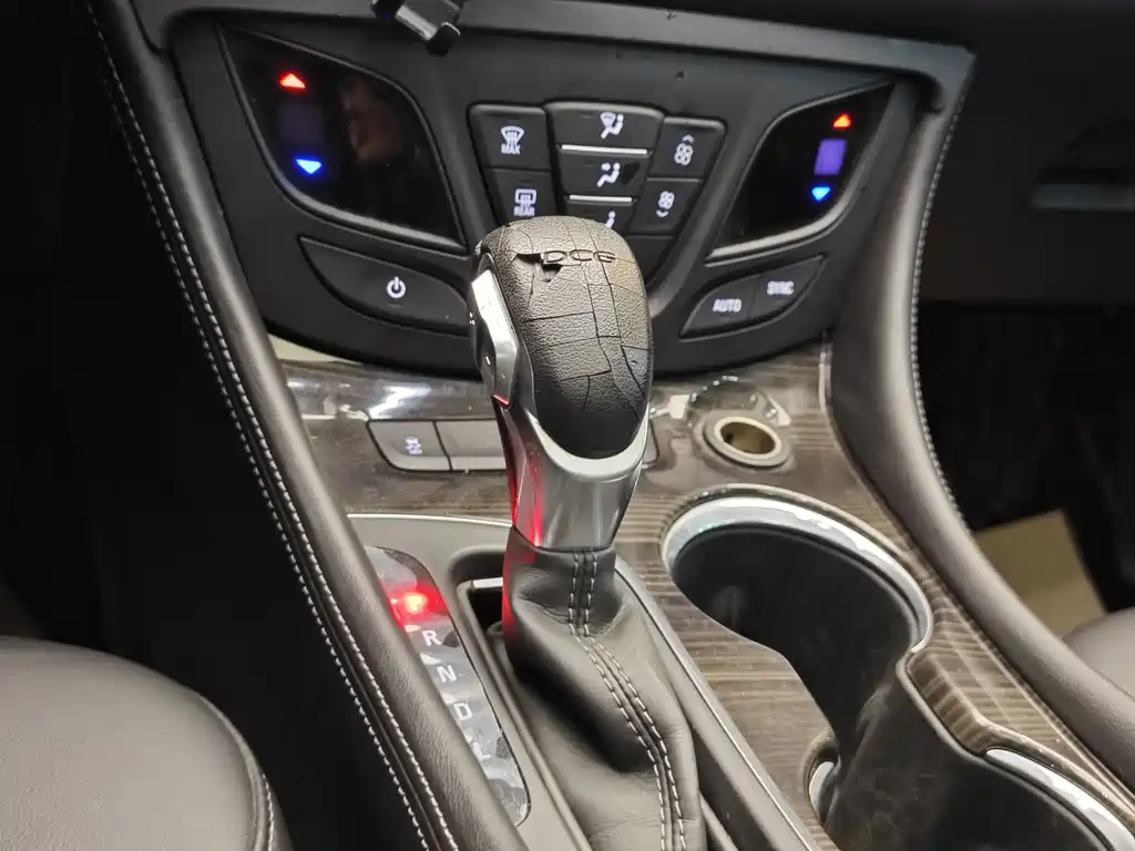 Buick Envision Plus 2018 — фото 17