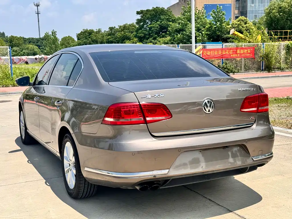 Volkswagen Magotan 2016