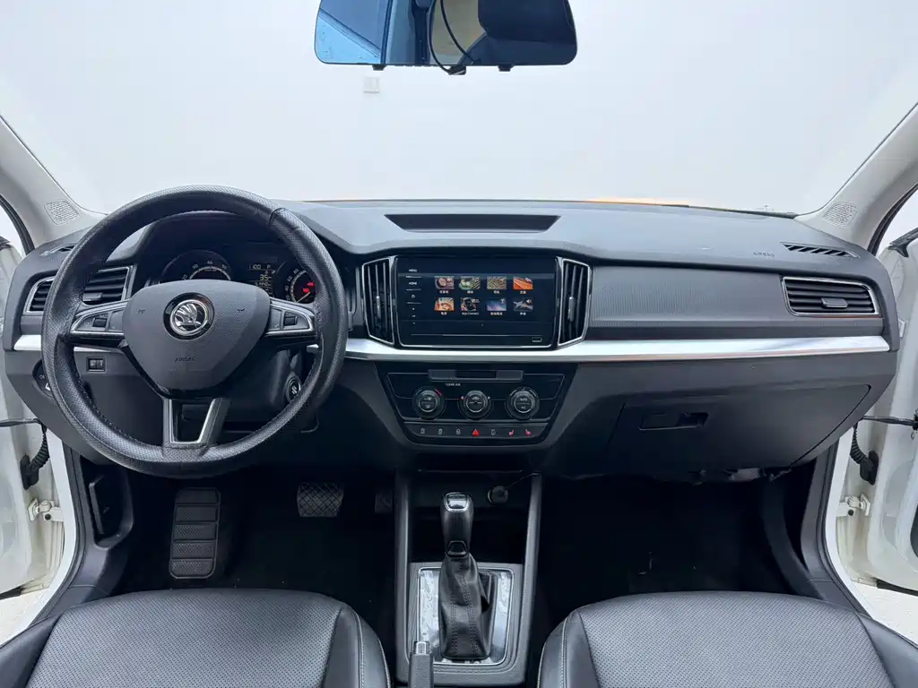 Skoda Kamiq 2022 — фото 11
