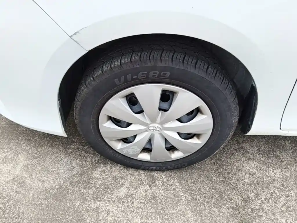Toyota Yaris L 2021 — фото 23