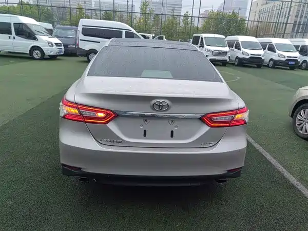 Toyota Camry 2019