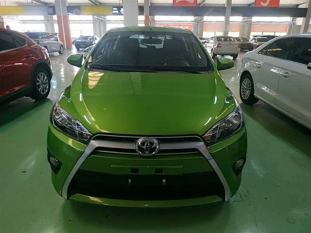 Toyota Yaris L 2015 — фото 3