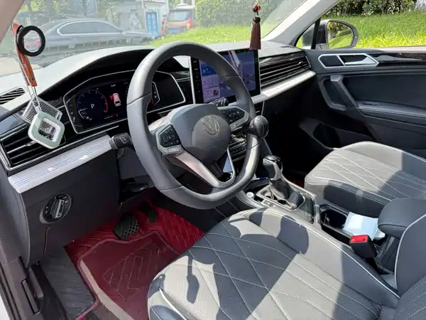 Volkswagen Tiguan L 2025