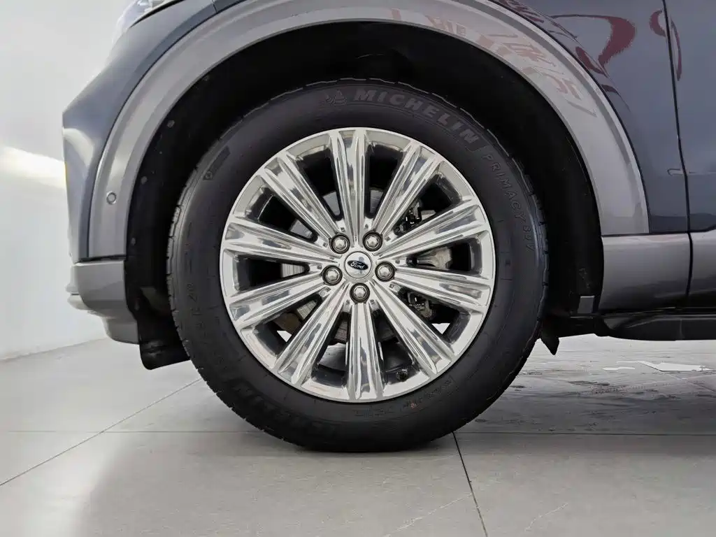 Ford Explorer 2021 — фото 17