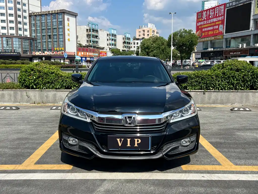 Honda Accord 2017 — фото 2
