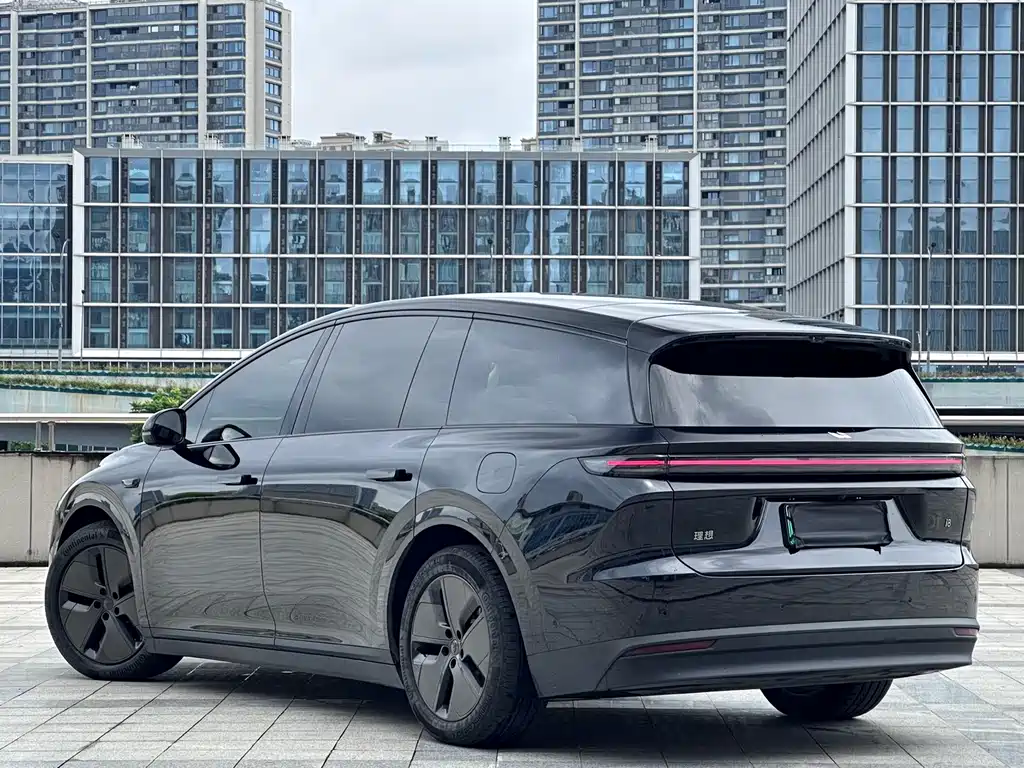 Li Auto i8 2025 — фото 20