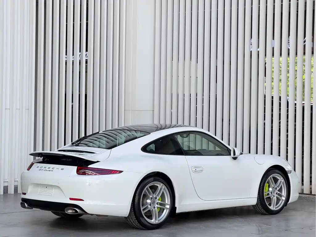 Porsche 911 2015