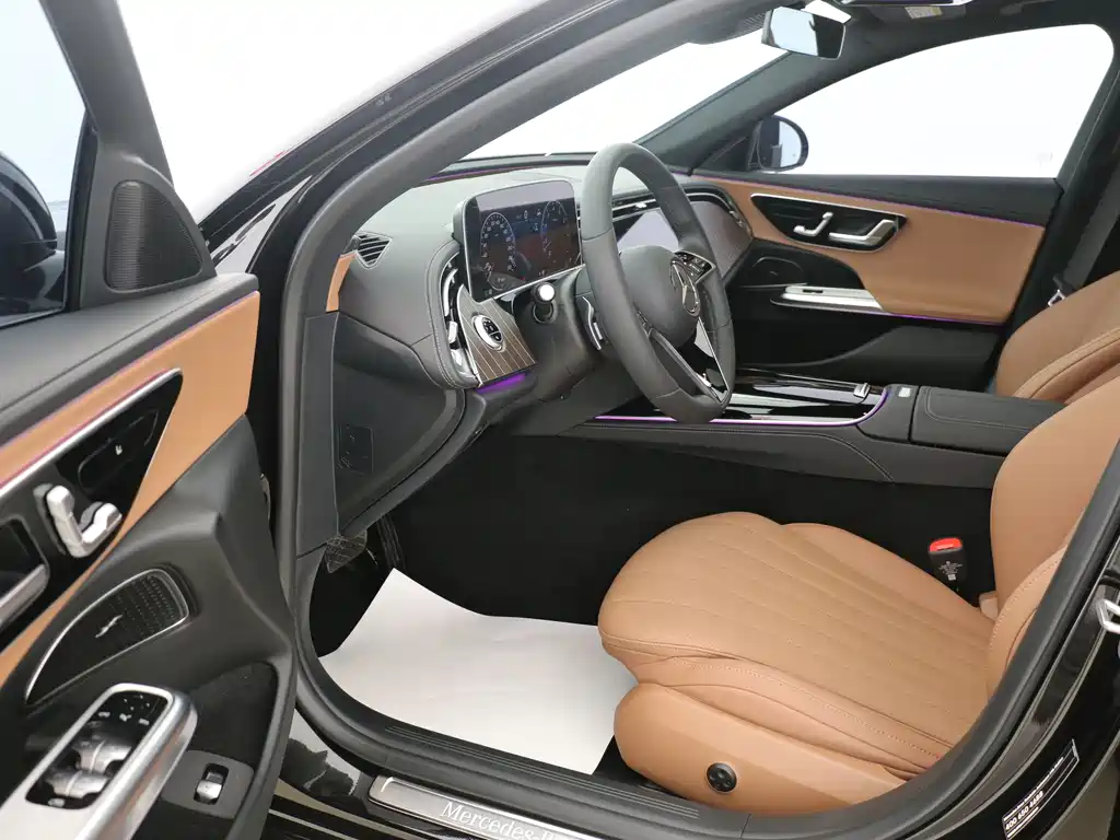 Mercedes-Benz E-Class 2025