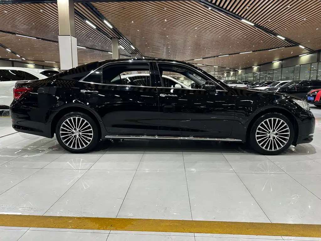 Toyota Crown 2019 — фото 16