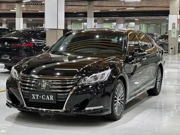 Toyota Crown 2019