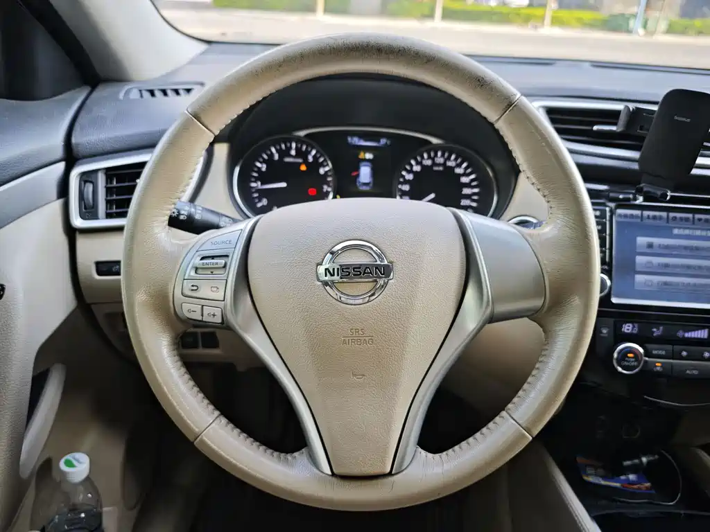 Nissan X-Trail 2015 — фото 8