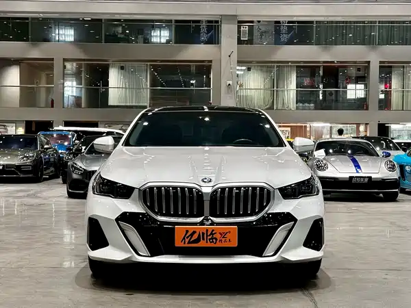 BMW 5 Series 2024