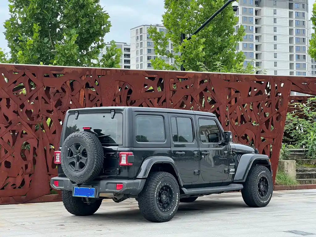 Jeep Wrangler 2021 — фото 7