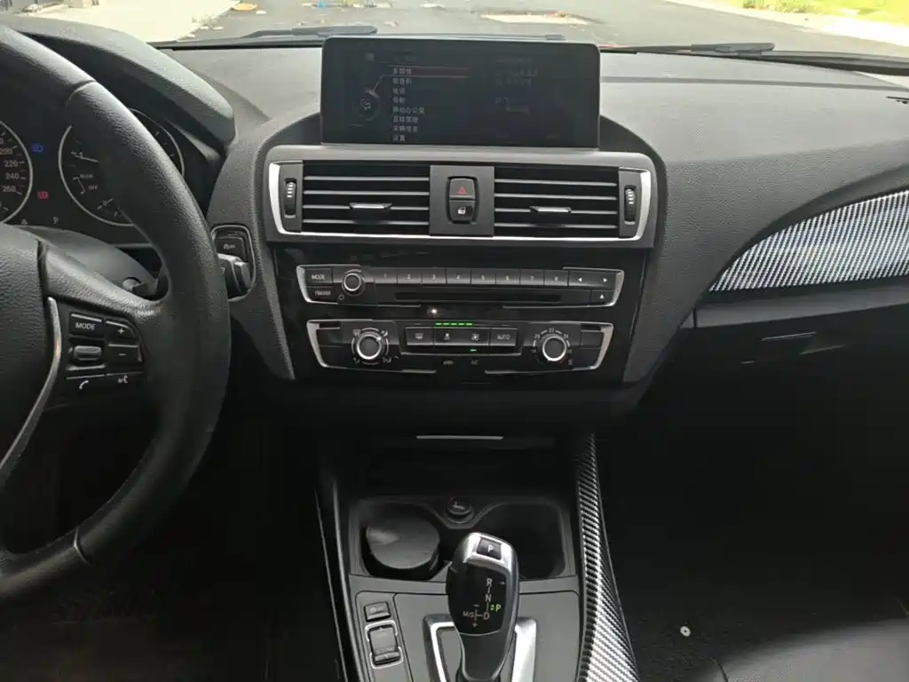 BMW 1 Series 2016 — фото 13
