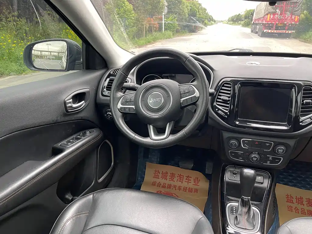Jeep Compass 2021 — фото 15