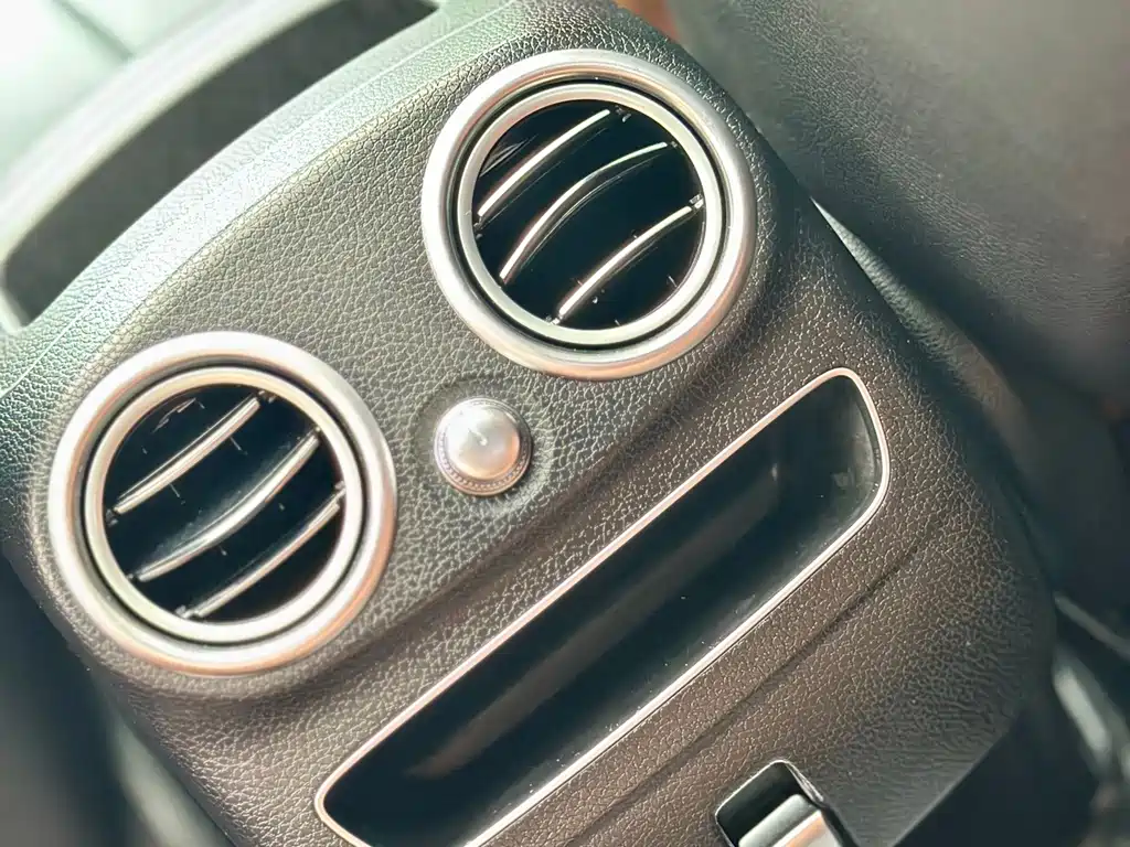 Mercedes-Benz GLC 2020 — фото 17