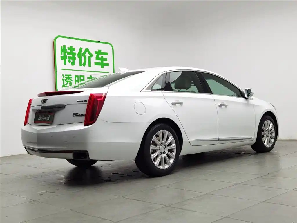 Cadillac XTS 2017 — фото 2
