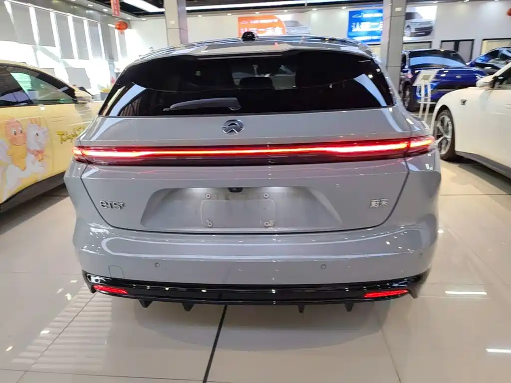 NIO ET5T 2025