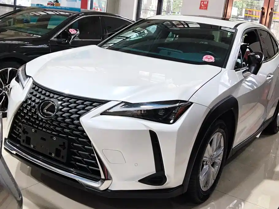 Lexus UX 2024 — фото 2