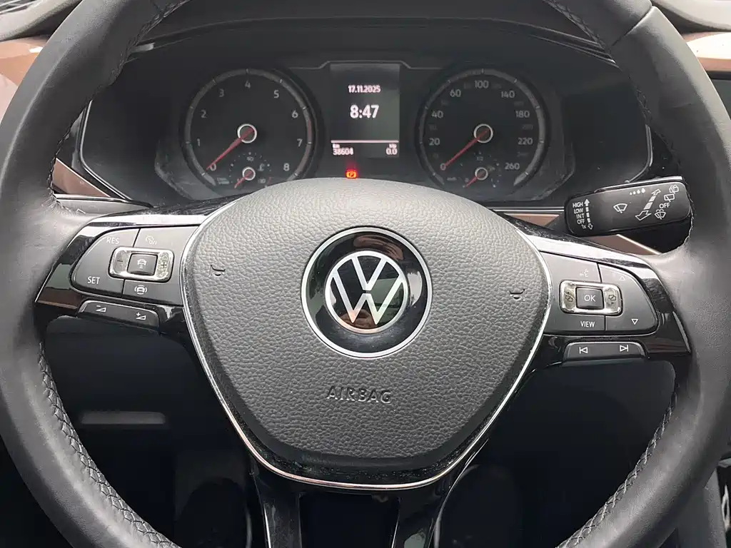Volkswagen Tharu 2022 — фото 11