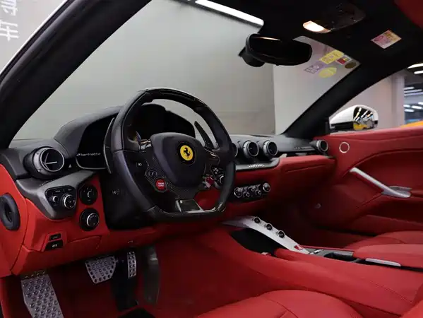 Ferrari F12berlinetta 2013