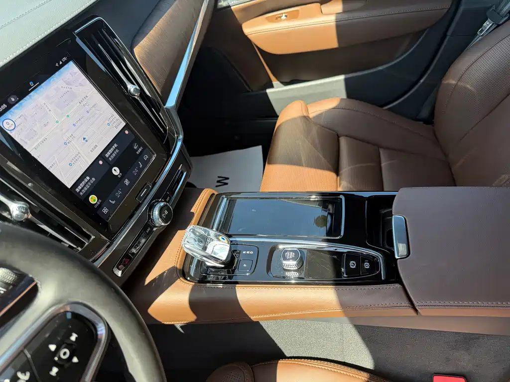 Volvo S90 PHEV 2025 — фото 8