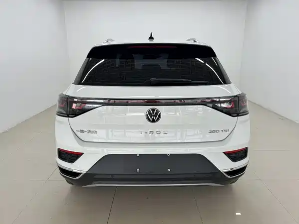 Volkswagen T-Roc 2023
