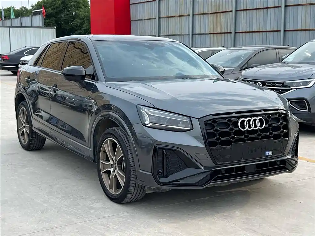 Audi Q2L 2022