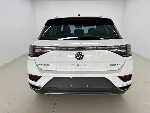 Volkswagen T-Roc 2024