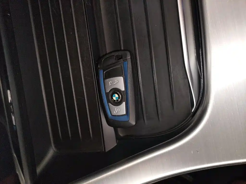 BMW X4 2018 — фото 9