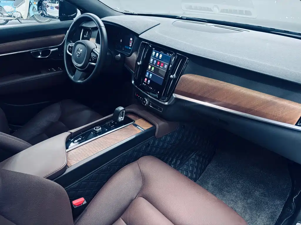 Volvo S90 2025 — фото 15
