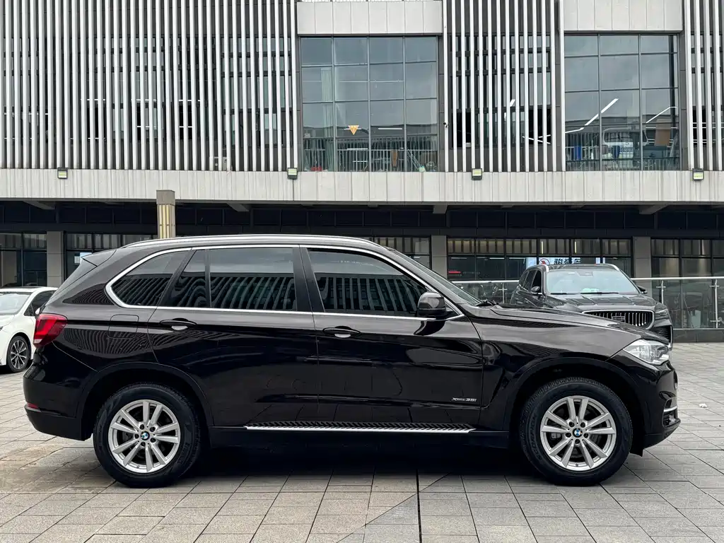 BMW X5 2017 — фото 11