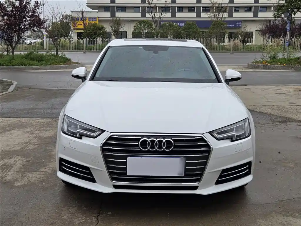 Audi A4L 2017 — фото 22