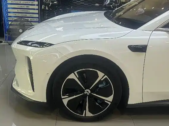 NIO ET5T 2025