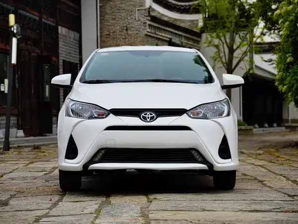 Toyota Yaris L 2022