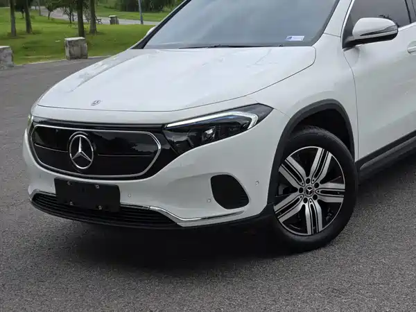 Mercedes-Benz EQA 2023
