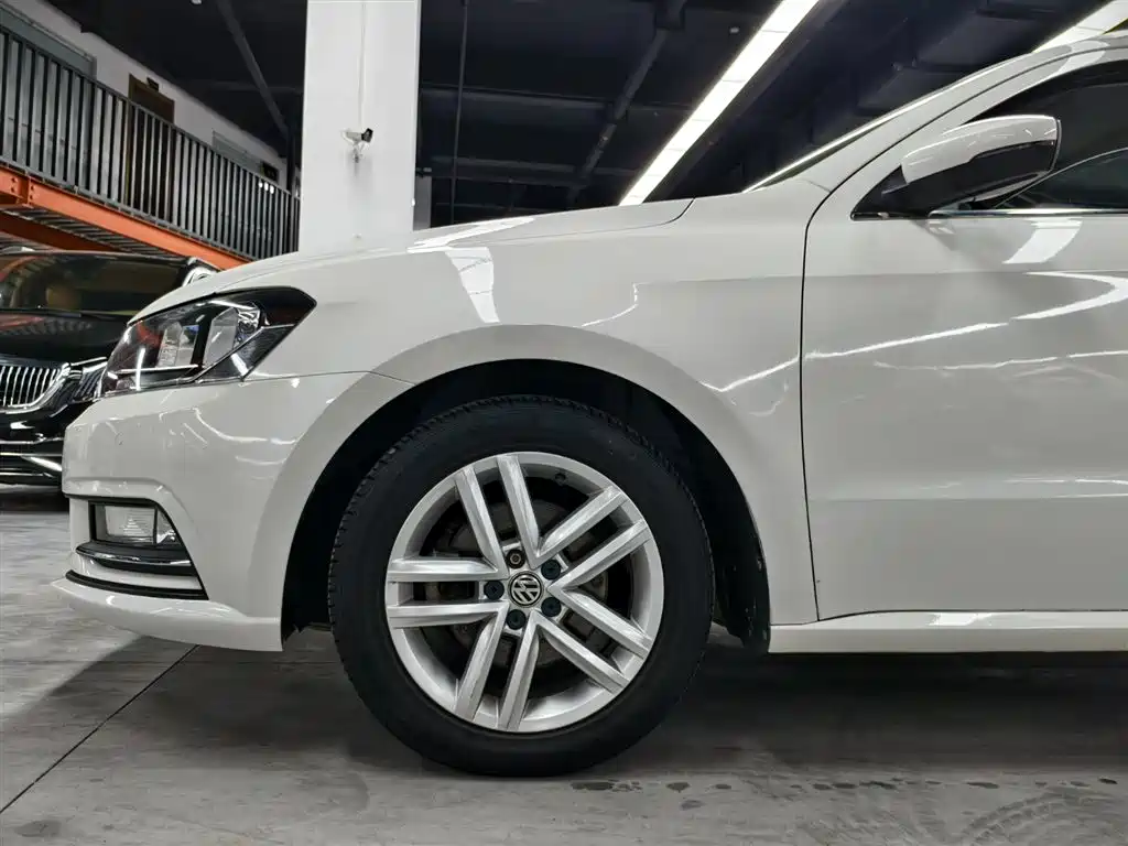 Volkswagen Gran Lavida 2018 — фото 16