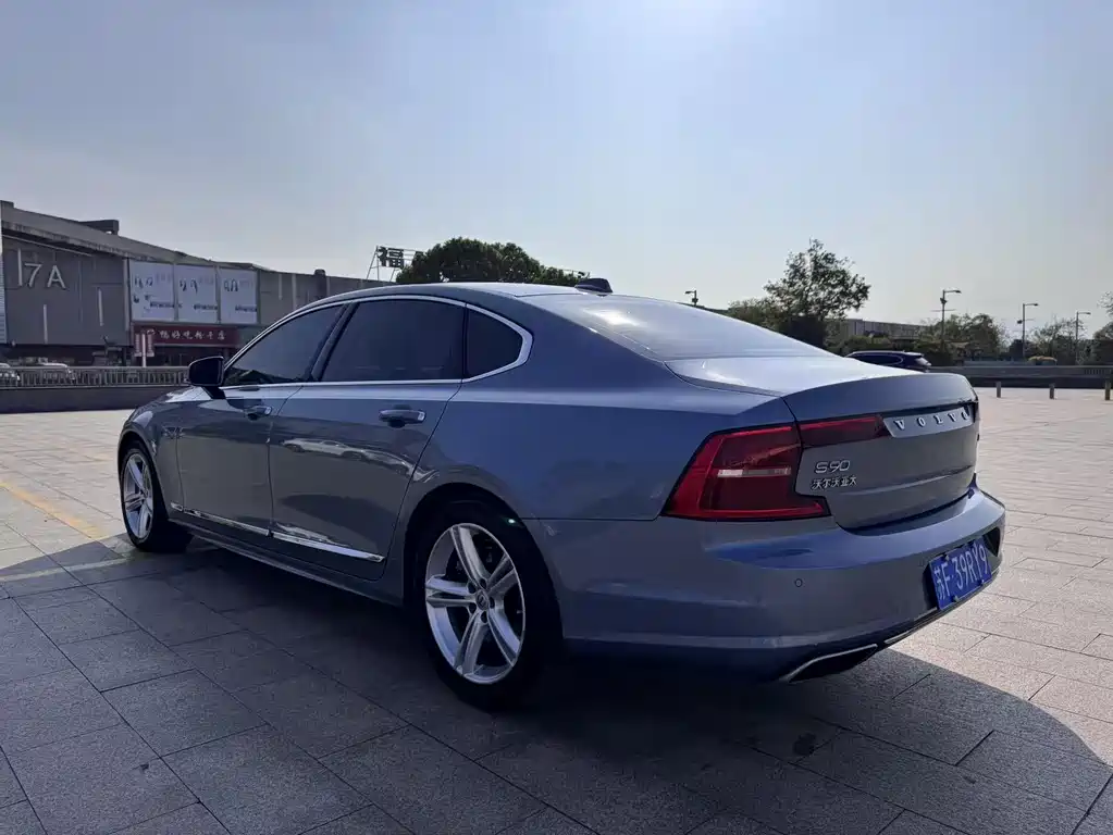 Volvo S90 2019 — фото 6
