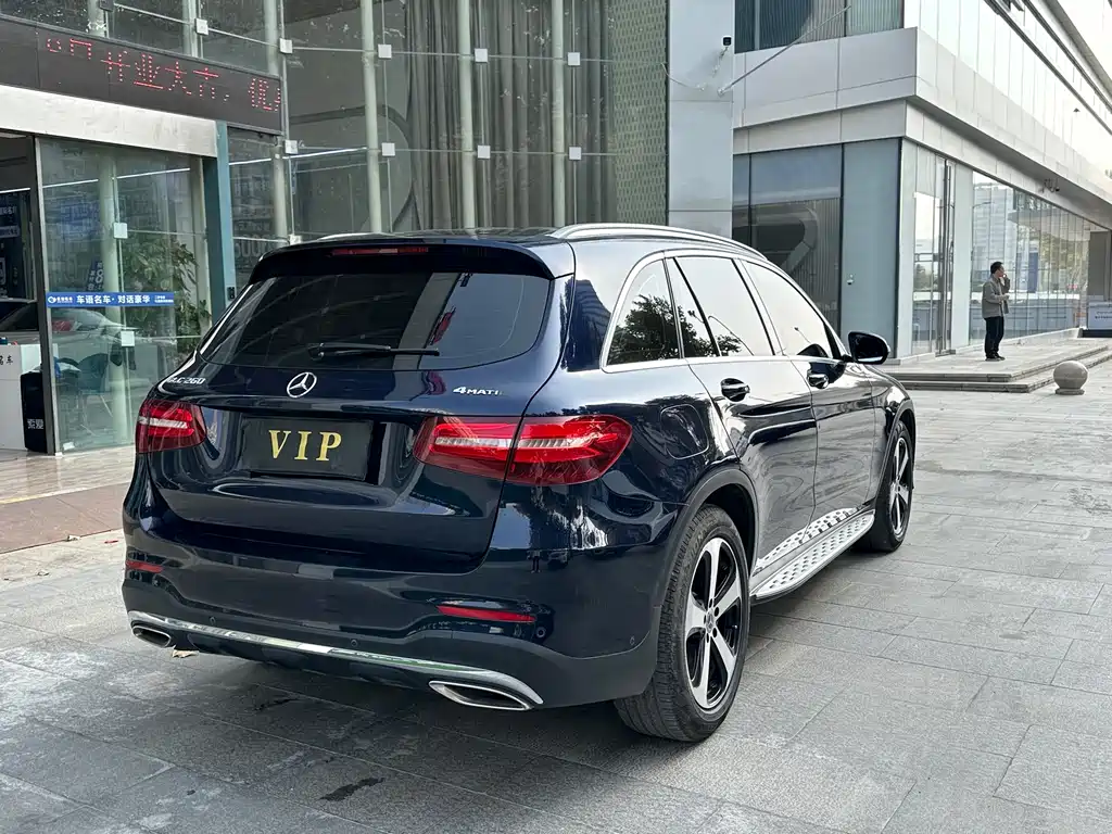 Mercedes-Benz GLC 2018 — фото 9