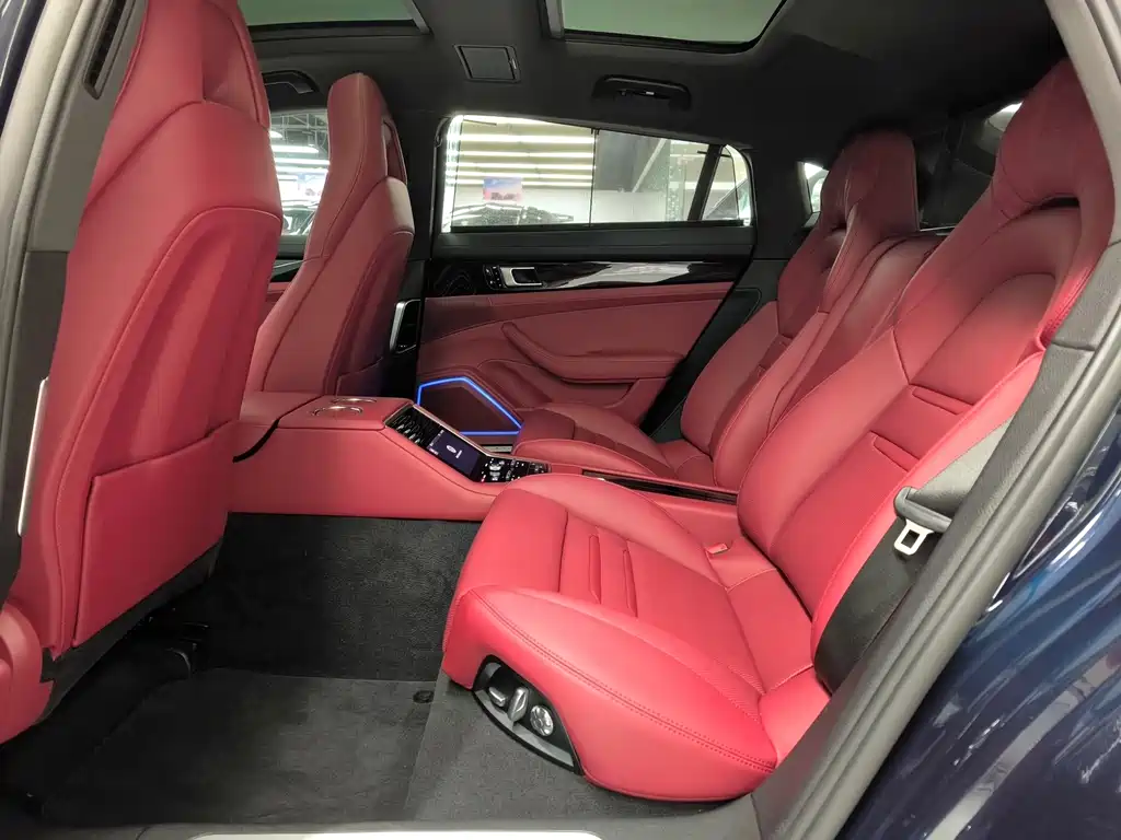 Porsche Panamera 2018 — фото 17