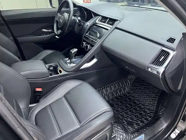 Jaguar E-PACE 2019
