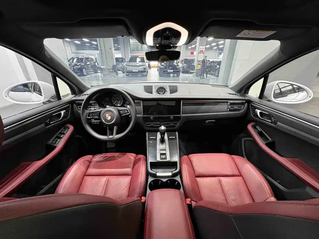Porsche Macan 2023 — фото 11