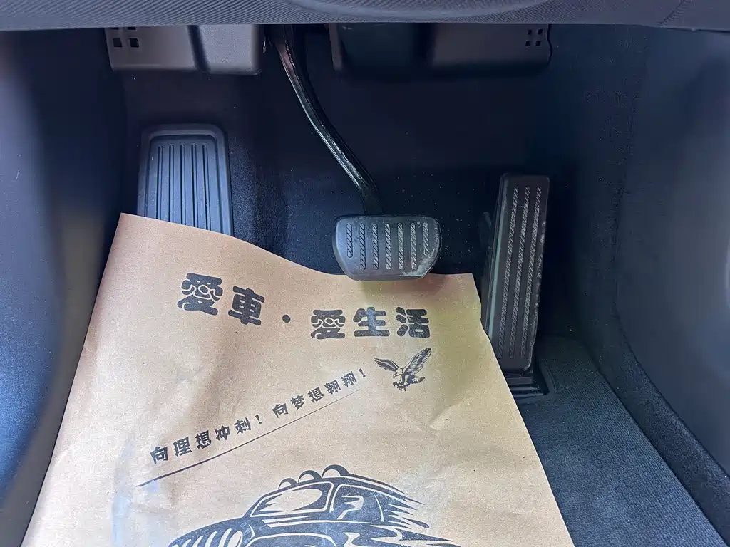 Xiaomi YU7 2025 — фото 10
