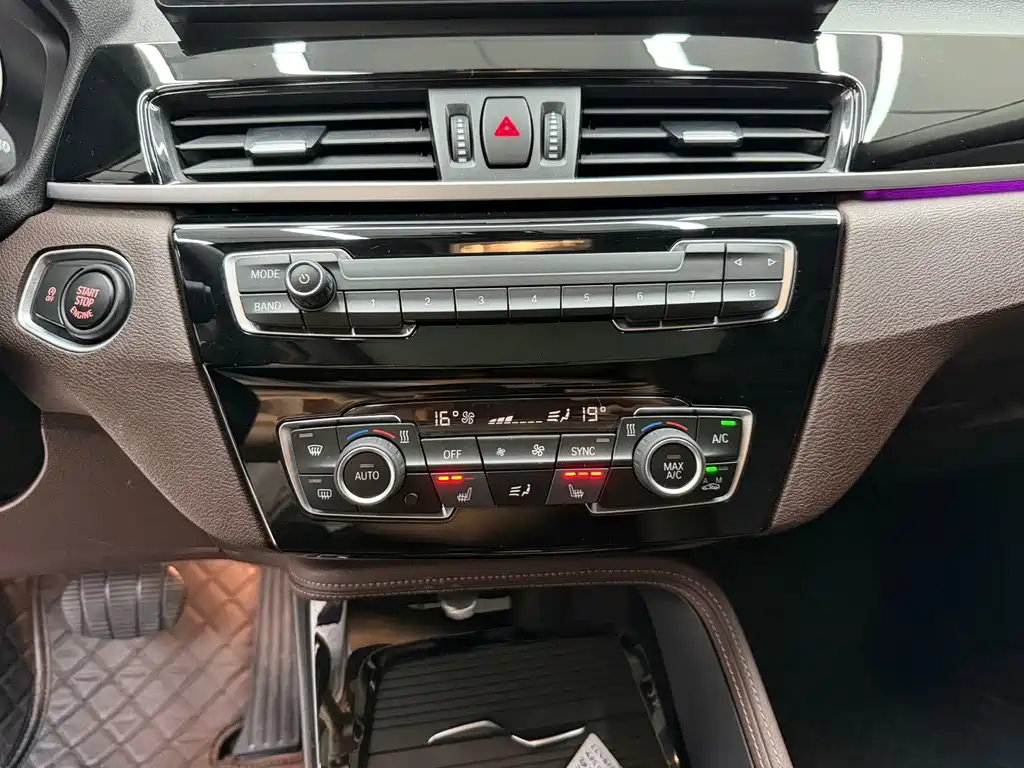 BMW X1 2022 — фото 15