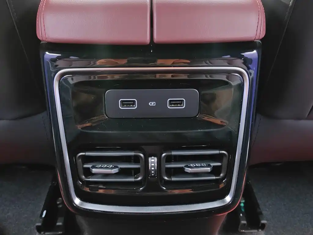 Jetour Jietu X70 PRO 2023 — фото 19