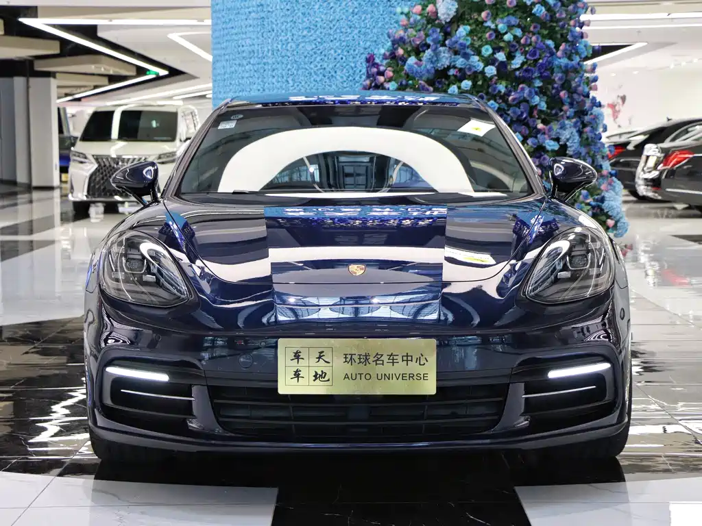 Porsche Panamera 2018 — фото 3