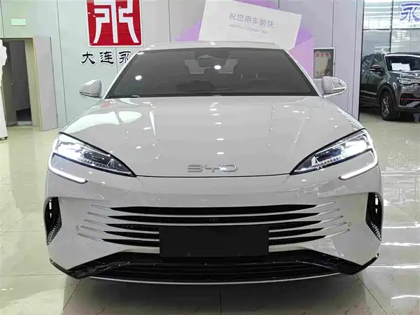 BYD Seal 07 DM-i 2024