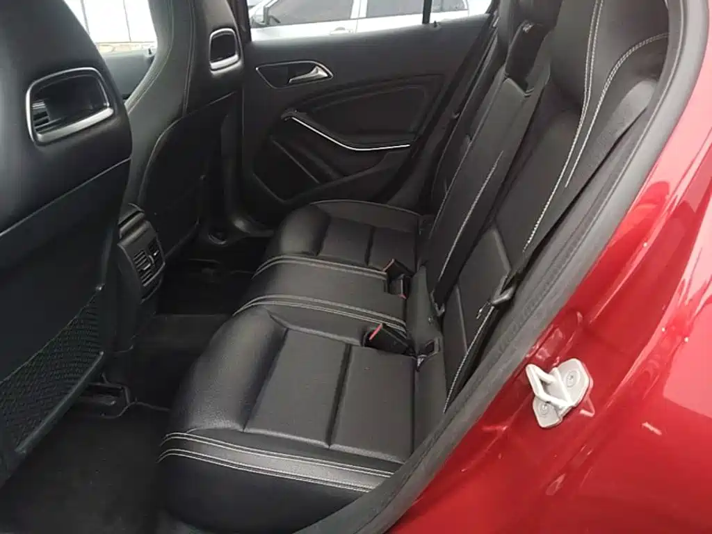 Mercedes-Benz GLA 2017 — фото 17